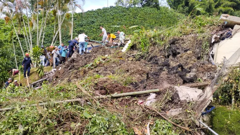 Derrumbe en Andes, Antioquia: muertos y heridos