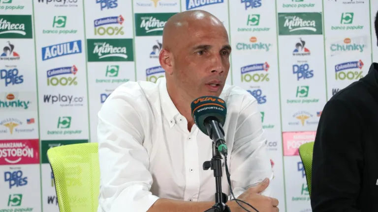 Mayer Candelo dejó de ser el técnico del Deportivo Cali 