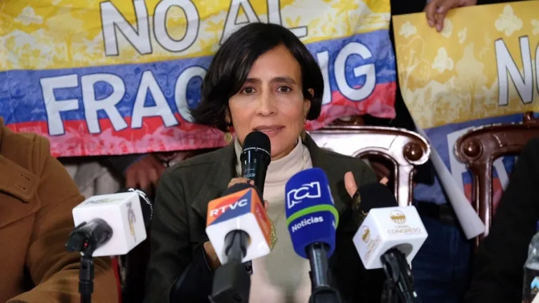 Minambiente: Las poblaciones no quieren el extractivismo | Fracking Colombia