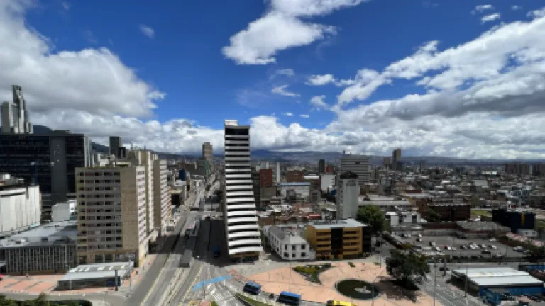 Bogotá recibe recursos para vivienda y agua