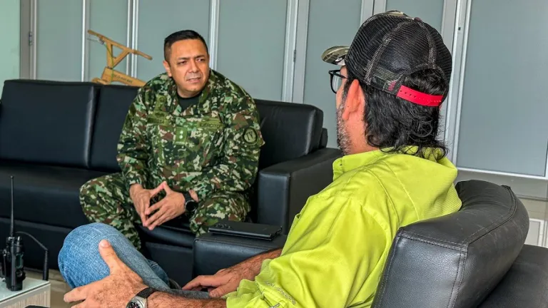Firmantes de paz: MinDefensa reactiva centro de información