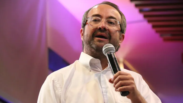 Ciro Ramírez regresa al Senado tras revocatoria de medida de aseguramiento