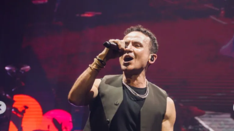 Fonseca trasladó su concierto del 24 de octubre de El Campín a Vive Claro Estadio en Bogotá. Conoce qué pasará con las boletas y las localidades.