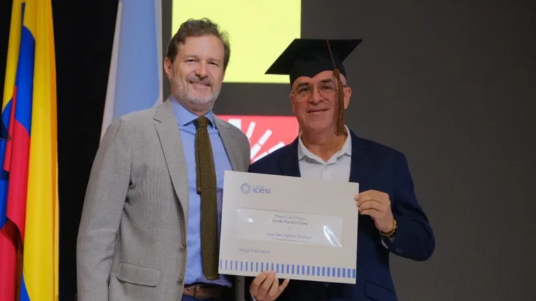 José Aguirre, director del Grupo Niche, recibe Honoris Causa y habla de la evolución de la orquesta
