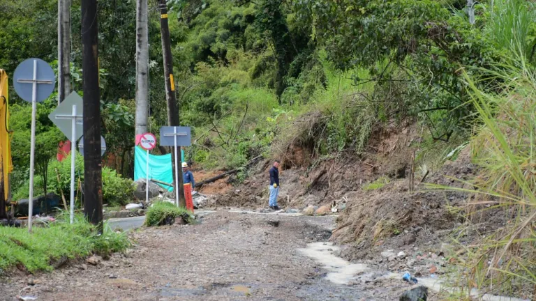 Temporada de lluvias: deslizamientos e inundaciones en Risaralda y Quindío