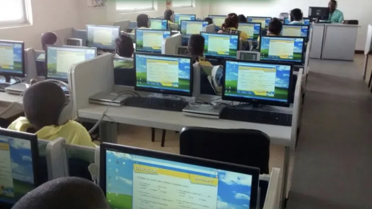Internet gratuito llegaría a 162 municipios golpeados por la violencia