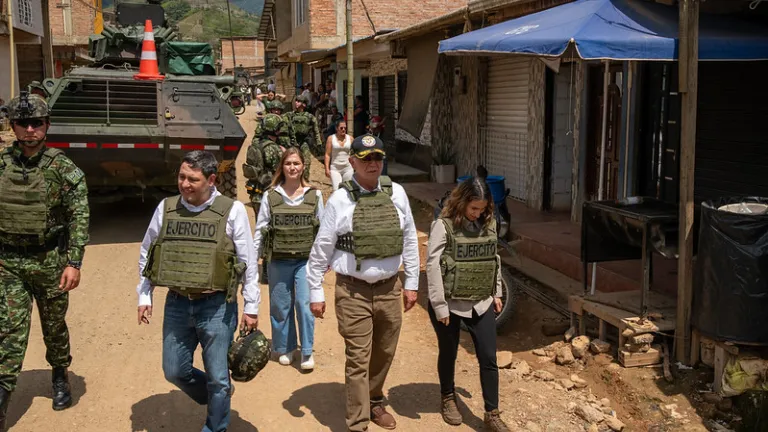 Oferta institucional a las comunidades de El Plateado