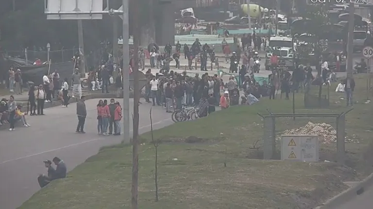 Bogotá Hoy: manifestaciones Av Ciudad de Cali