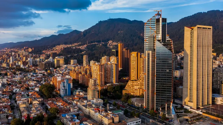 Turismo en Colombia: julio de 2025 marca récord con más de 444 mil visitantes extranjeros