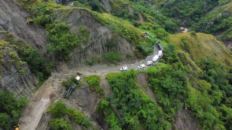 Emergencia vial en Huila: cierre total de la Ruta 45