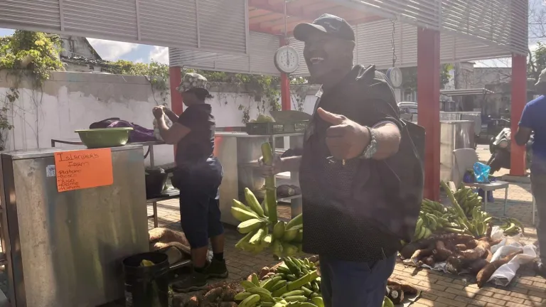 La iniciativa impulsa la soberanía alimentaria en la isla, fortalece a productores locales y promueve la cultura raizal con productos frescos y orgánicos.
