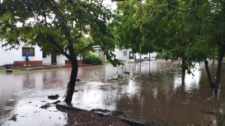 Ola invernal en Magdalena y Cesar deja cientos de damnificados