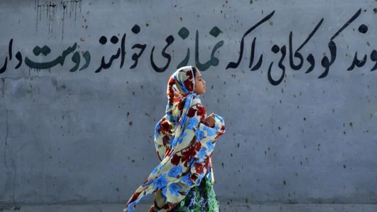 Irán: ONU denuncia ataques a escuelas como crímenes de guerra