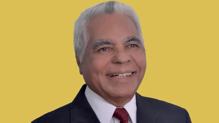Isaac Villanueva: edad, composiciones más famosas