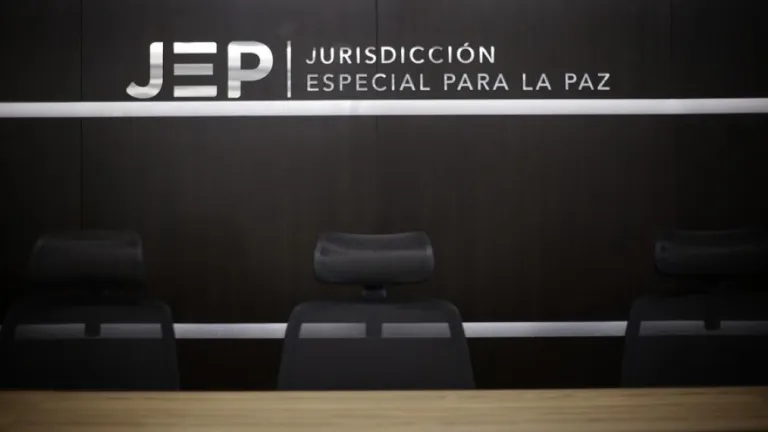 JEP impone sanción de arresto a alto funcionario del Ministerio del Interior