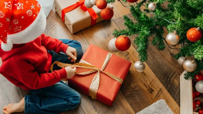 La regla de los cuatro para regalar a los niños en Navidad
