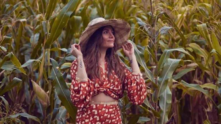 Laura Kalop nuevo sencillo Te Conozco del Futuro