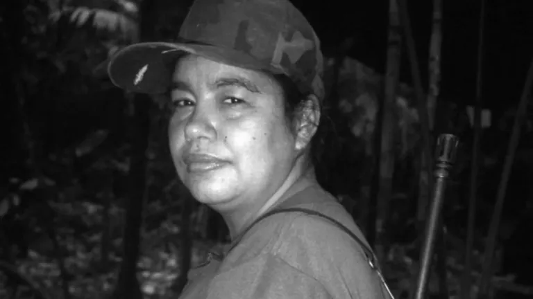Mujer exfarc