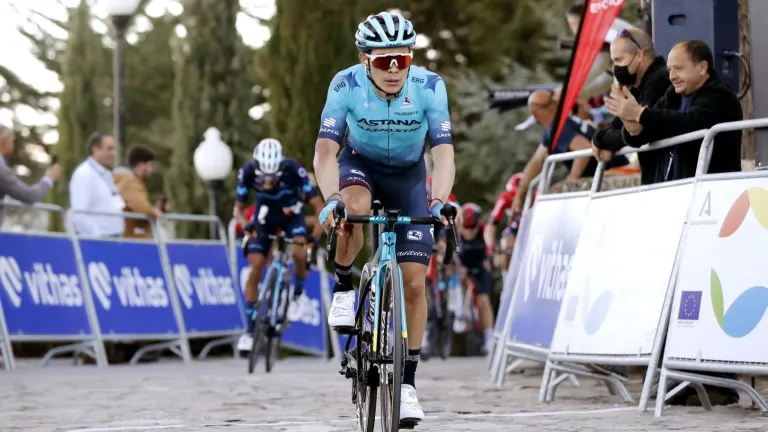 Miguel Ángel López en el Top 10 de La Vuelta a España