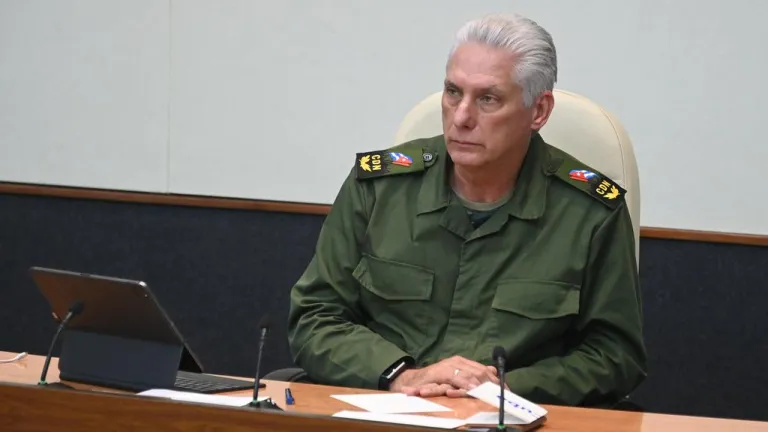 Miguel Díaz-Canel acusa a EE. UU. de imponer un “genocida bloqueo energético” contra Cuba