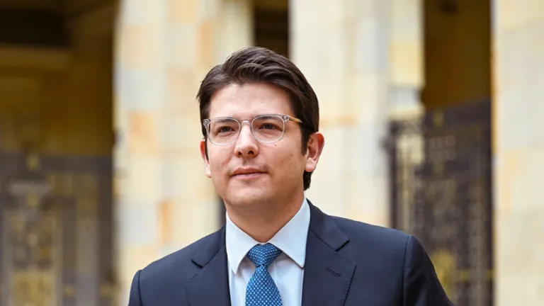Fiscalía pedirá cambiar cargos contra menor en caso Miguel Uribe