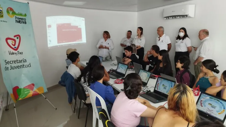 Neiva abrió un curso para prevenir la violencia contra la mujer
