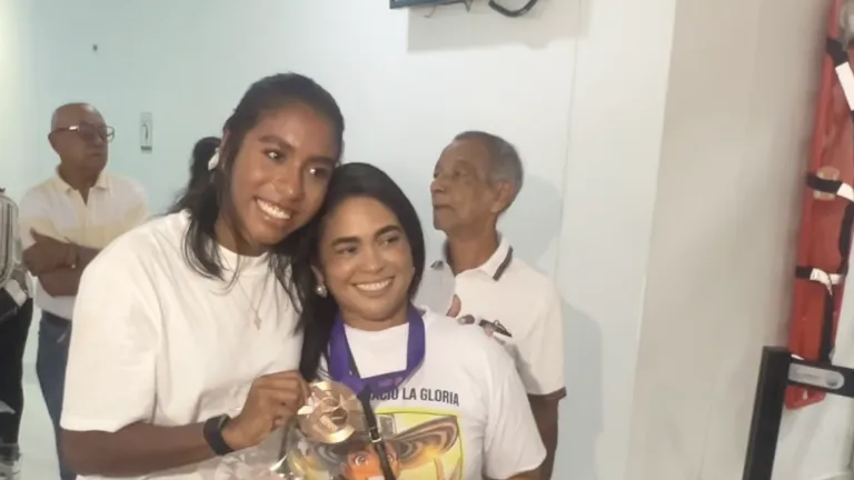 Natalia Linares gana bronce en el Mundial de Atletismo Tokio 2025
