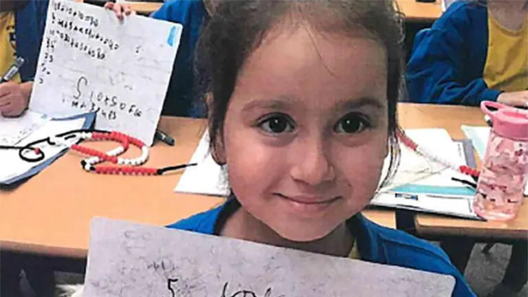 Cadena perpetua para el padre y la madrastra de niña fallecida por malos tratos en Reino Unido