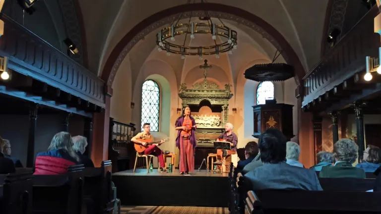 Niyireth Alarcón: Colombiana que deja en alto la música Andina en Europa