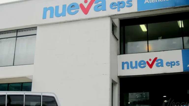 Nueva EPS: Fiscalía acusa a antiguos directivos por ocultamiento de facturas y desvío millonario