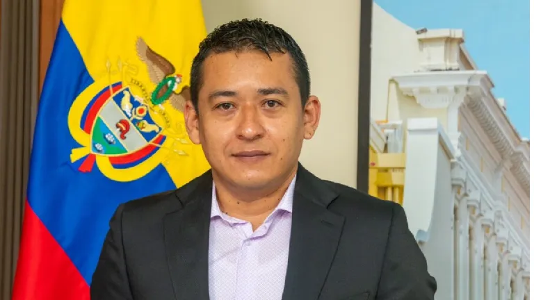 Procuraduría investigaría a Arturo Luna | Embajador de México 
