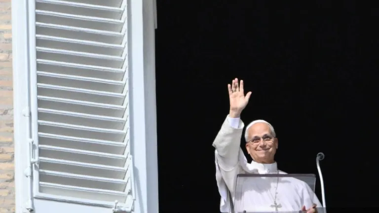 El Vaticano confirmó que el papa León XIV viajará a Uruguay, Argentina y Perú del 6 al 17 de noviembre de 2026, tras una cirugía por cáncer de pulmón.