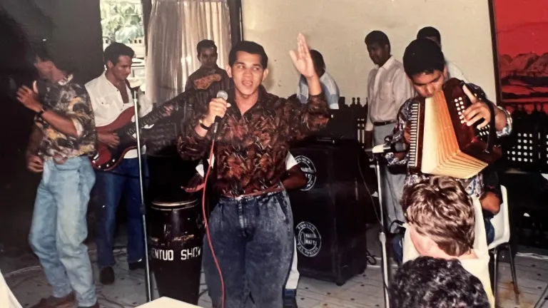 Grupo vallenato conformado por policías | Los Generales del vallenato