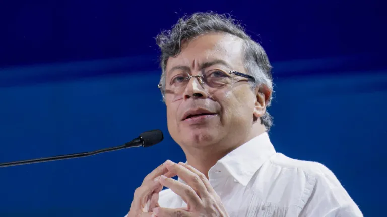 Petro pide levantar suspensión del decreto de emergencia