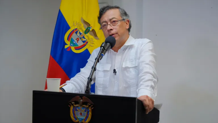 Petro propone pacto regional con EE. UU. para combatir el narcotráfico