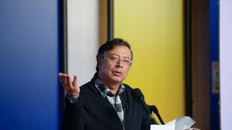 Petro responde críticas sobre aumento de colombianos fuera del mercado laboral