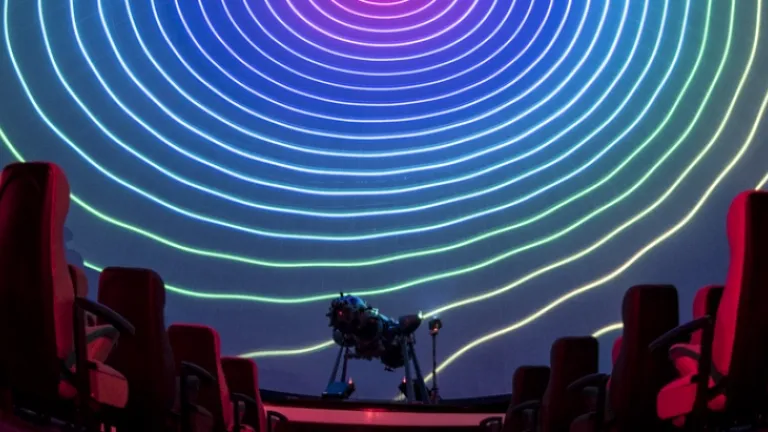 Show laser en el Planetario de Bogotá, fechas y artistas