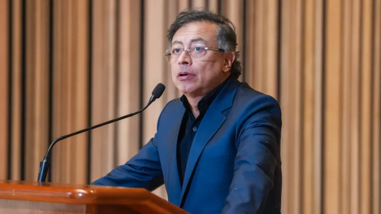 Presidente Petro cuestiona ubicación de desalinizadora en Santa Marta