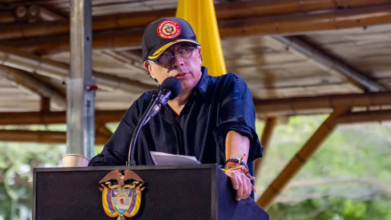Presidente Petro responde a la Fiscalía sobre la suspensión de ordenes de captura a integrantes del autodenominado Ejército Gaitanista de Colombia