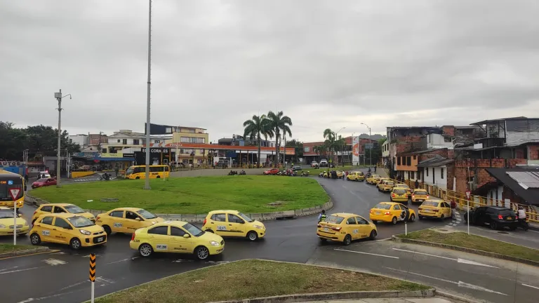 Paro de taxistas 22 de febrero: ciudades, puntos de concentración, bloqueos