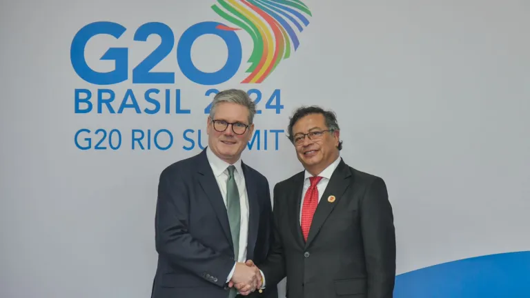 Presidente Petro pidió a Reino Unido no restablecer visa para colombianos
