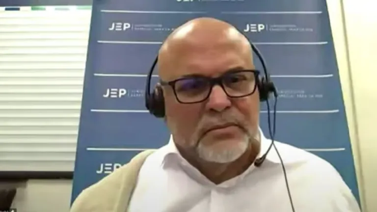 Mancuso afirma que está detenido ilegalmente