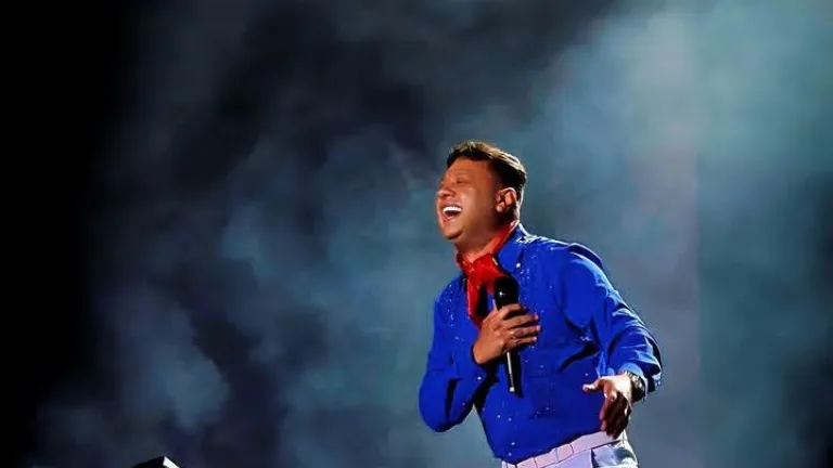 Rafael Santos y Jimmy Zambrano rinden homenaje a Diomedes Díaz con la canción Inmortal
