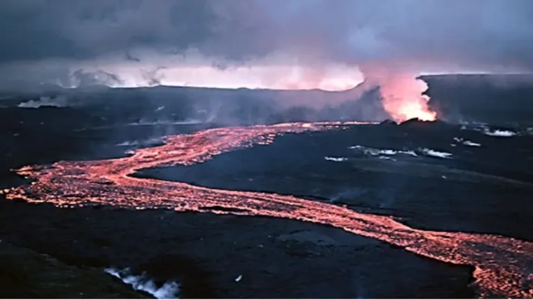 Un túnel al interior de un volcán: el desafiante plan de Islandia para conseguir energía geotérmica ilimitada