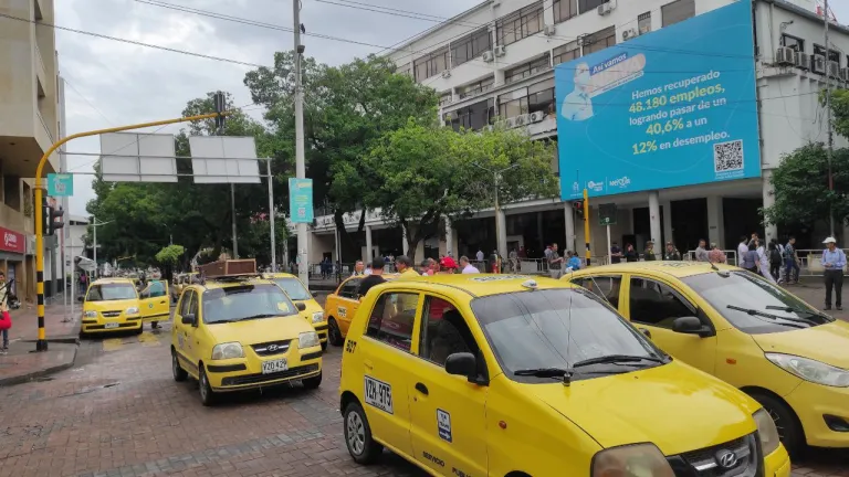 Nueva tarifa servicio taxis 2023 en Neiva: precios y taxímetro 