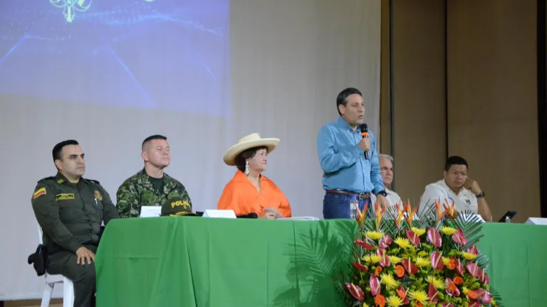 Huila: mejoras conectividad colegios | MinTIC