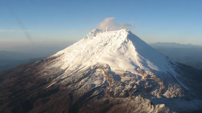 Volcán Nevado del Huila: baja actividad sísmica y de emisión de gases