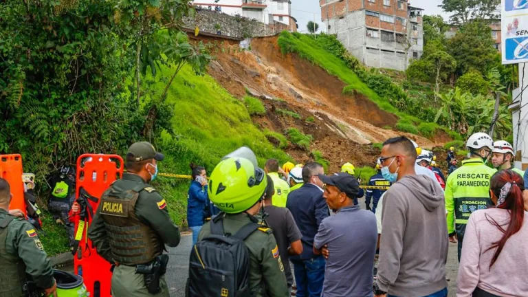 Deslizamiento en Manizales: 10 viviendas afectadas