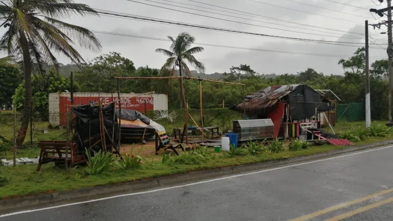Registran daños leves hasta el momento por paso de huracán ‘Julia’ en San Andrés