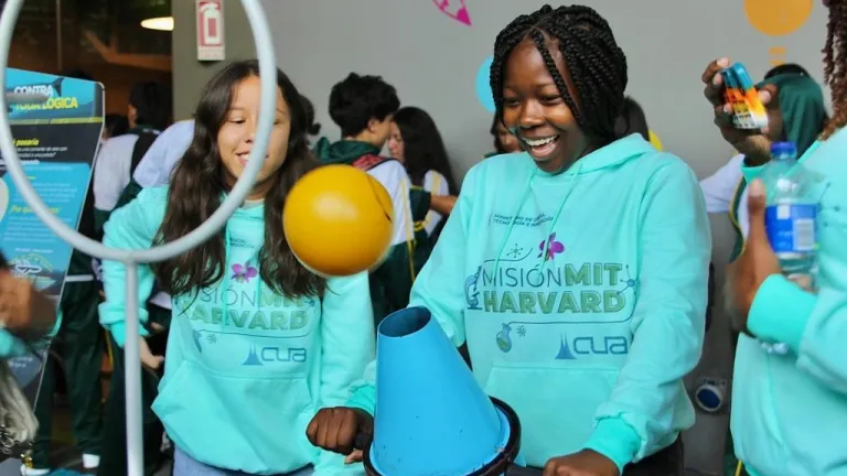 Quiénes son las jóvenes científicas que estarán en universidades de Estados Unidos
